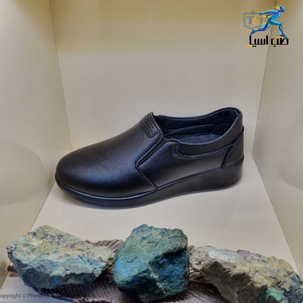 کفش طبی زنانه مدل پانیذ طب — تصویر ۵