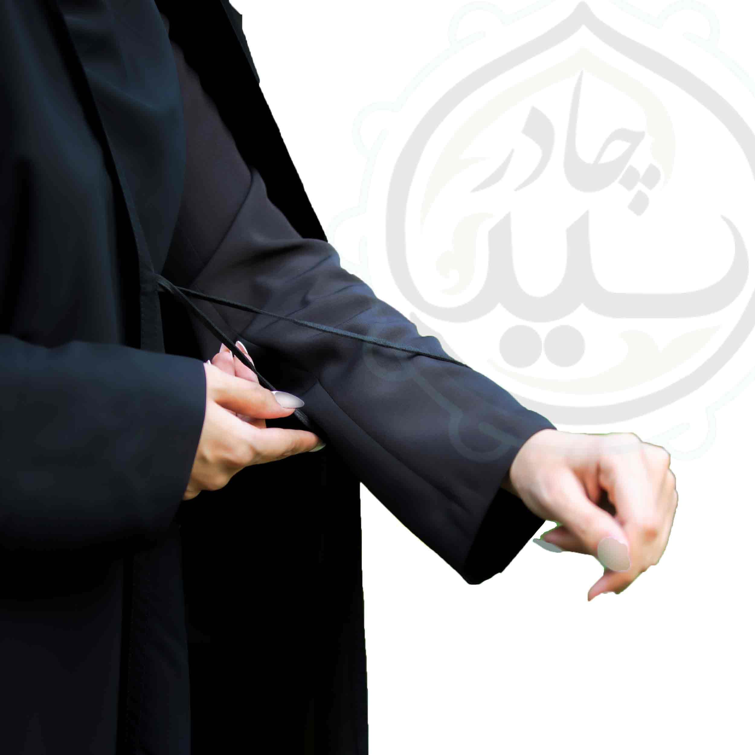 چادر مشکی بحرینی ساده اعلا | حجابی شیک، راحت و کاربردی برای بانوان فعال — تصویر ۳