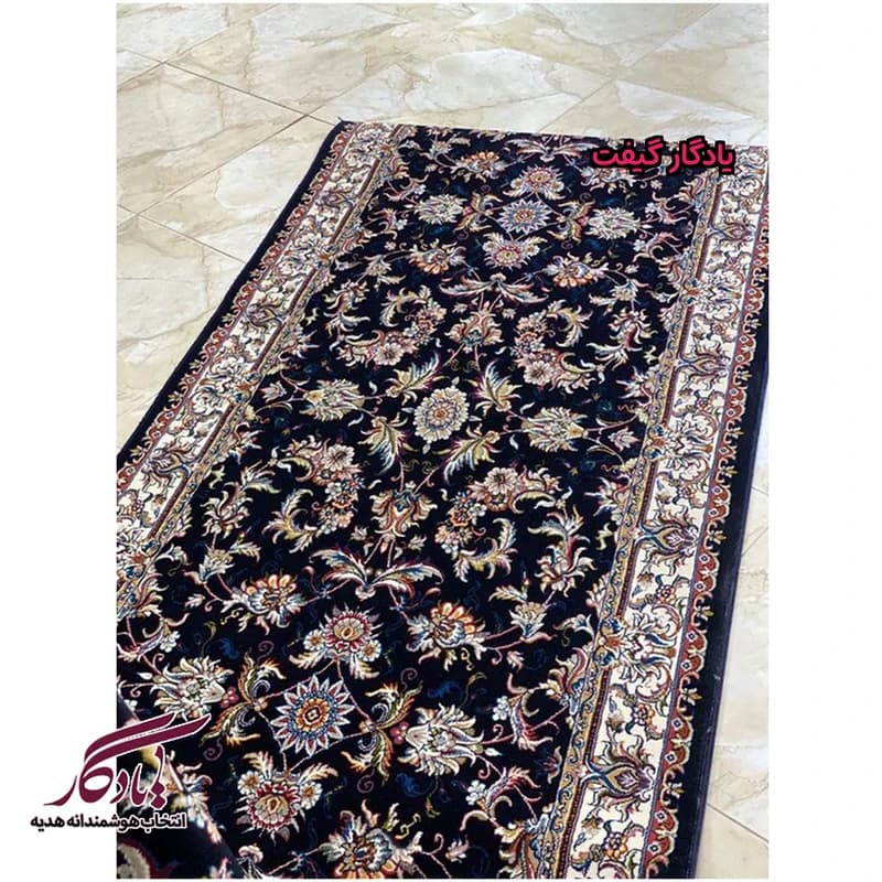 فرش کناره طرح افشان سرمه ای حاشیه کرم کد KF08 — تصویر ۳