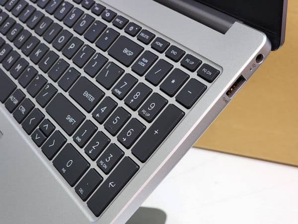 لپ تاپ 15.6 اینچی اچ پی مدل HP 255 G10 amd Athlon Silver 7120U 8GB 512SSD — تصویر ۵
