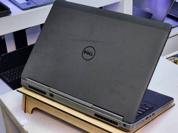 لپ تاپ 15.6 اینچی دل مدل Precision 7520 I7-7920hq 8GB 256SSD Quadro m2200 4GB — تصویر ۱۱
