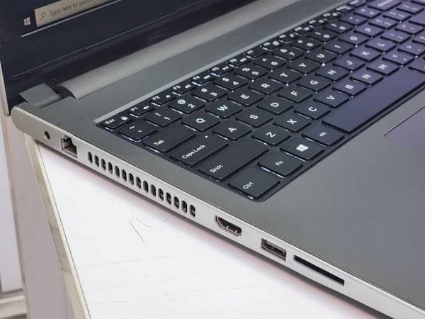 لپ تاپ 15.6 اینچی دل مدل Inspiron 5559 I5-6200u 8GB 256SSD — تصویر ۹