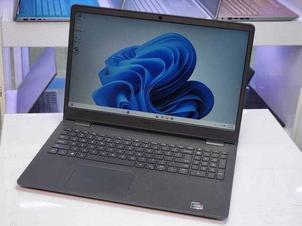 لپ تاپ 15.6 اینچی دل مدل Inspiron 3505 Ryzen5-3450 8GB 256SSD Touch — تصویر ۳