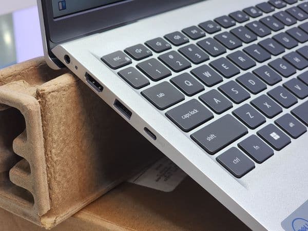 لپ تاپ 15.6 اینچی دل مدل Inspiron 15-3535 Ryzen5-7530 16GB 512SSD — تصویر ۹