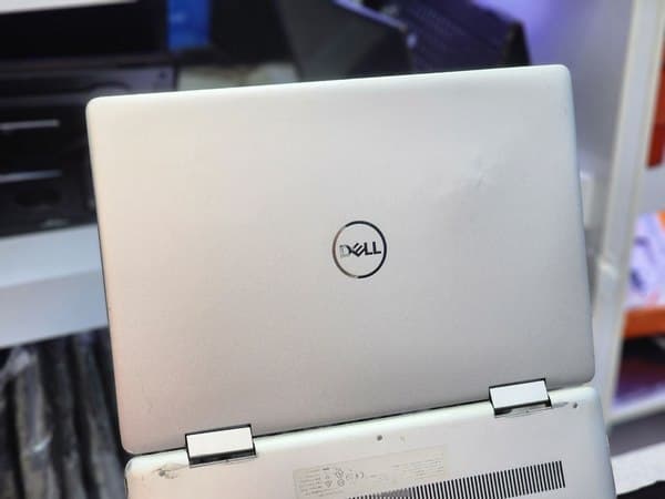 لپ تاپ 15.6 اینچی دل مدل Inspiron 7586 X360 I5-8565u 8GB 256SSD — تصویر ۸