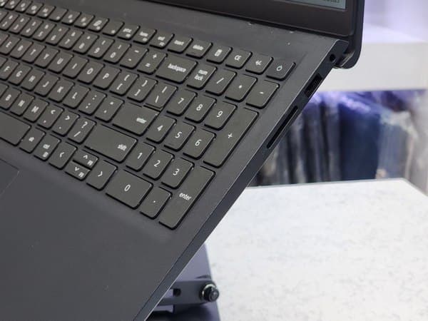 لپ تاپ 15.6 اینچی دل مدل Inspiron 15 3525 Ryzen7-5825 8GB 256SSD — تصویر ۹