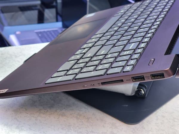 لپ تاپ 15.6 اینچی لنوو مدل Ideapad S340 Ryzen5-3500 8GB 256SSD Vega8 2GB — تصویر ۴