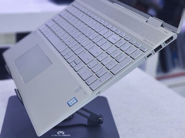 لپ تاپ 15.6 اینچی اچ پی مدل Envy 15m-dr0011dx I5-8265 8Gb 256SSD — تصویر ۵