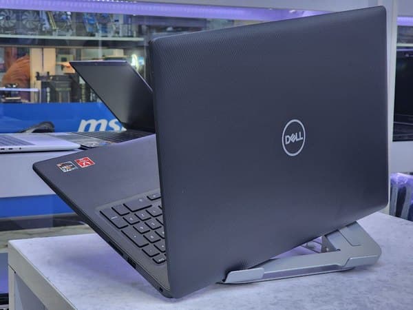 لپ تاپ 15.6 اینچی دل مدل Inspiron 3585 Ryzen5-2500 8GB 256SSD — تصویر ۳