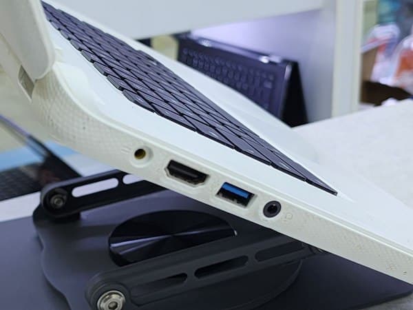 کروم بوک 15.6 اینچی ایسر مدل Chromebook CB5-571 Celeron 3205 4GB 32SSD — تصویر ۵