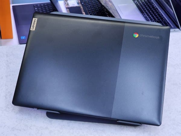 کروم بوک 11.6 اینچی لنوو مدل Chromebook Ideapad 3 11IGL05 Celeron N4020 4GB 64SSD — تصویر ۳