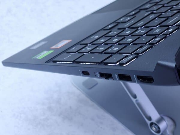 لپ تاپ 15.6 اینچی اچ پی مدل HP 15-FB2082WM Ryzen5-8645h 16GB 512SSD RTX4050 6GB — تصویر ۵