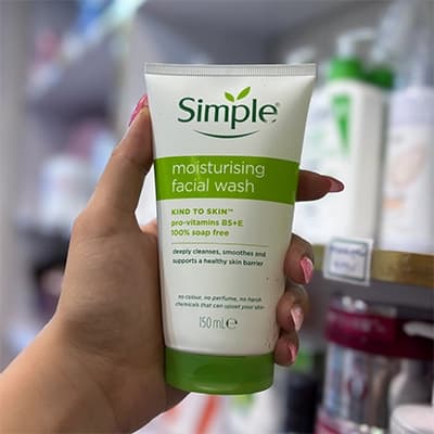 ژل شوینده صورت سیمپل (اصل) مدل Moisturising Facial Wash