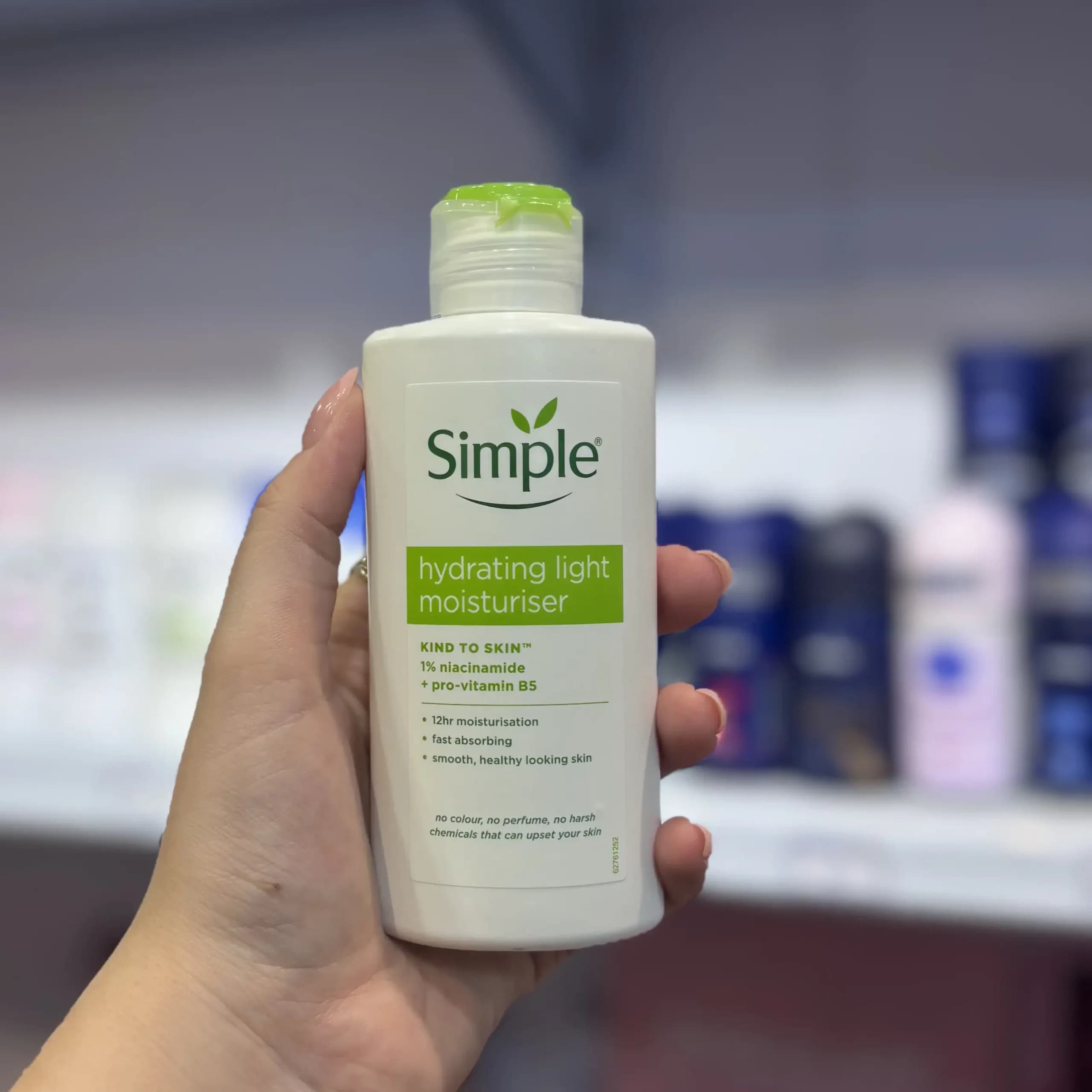 آبرسان سیمپل مدل hydrating light moisturiser حجم 125 میل (اصل) — تصویر ۲