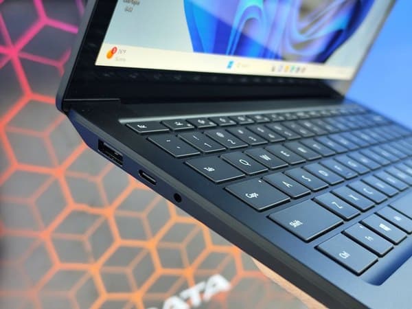 سرفیس لپ تاپ 13.3 اینچی مایکروسافت مدل Surface laptop 3 I7-1065 G7 16GB 256SSD — تصویر ۸