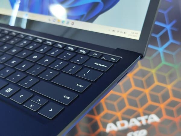 سرفیس لپ تاپ 13.3 اینچی مایکروسافت مدل Surface laptop 3 I7-1065 G7 16GB 256SSD — تصویر ۳