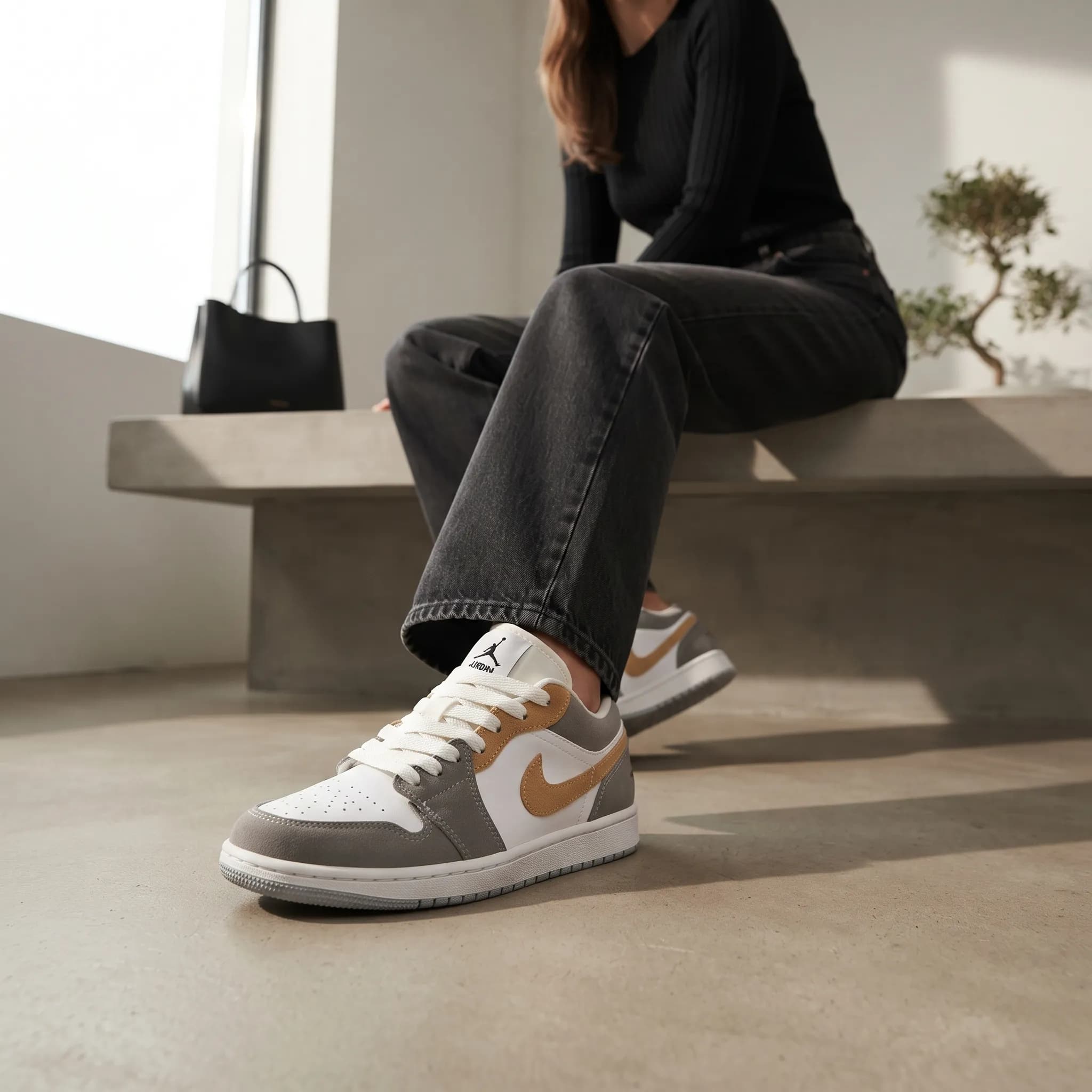 جردن سادهyazزنانهM1019 — تصویر ۳