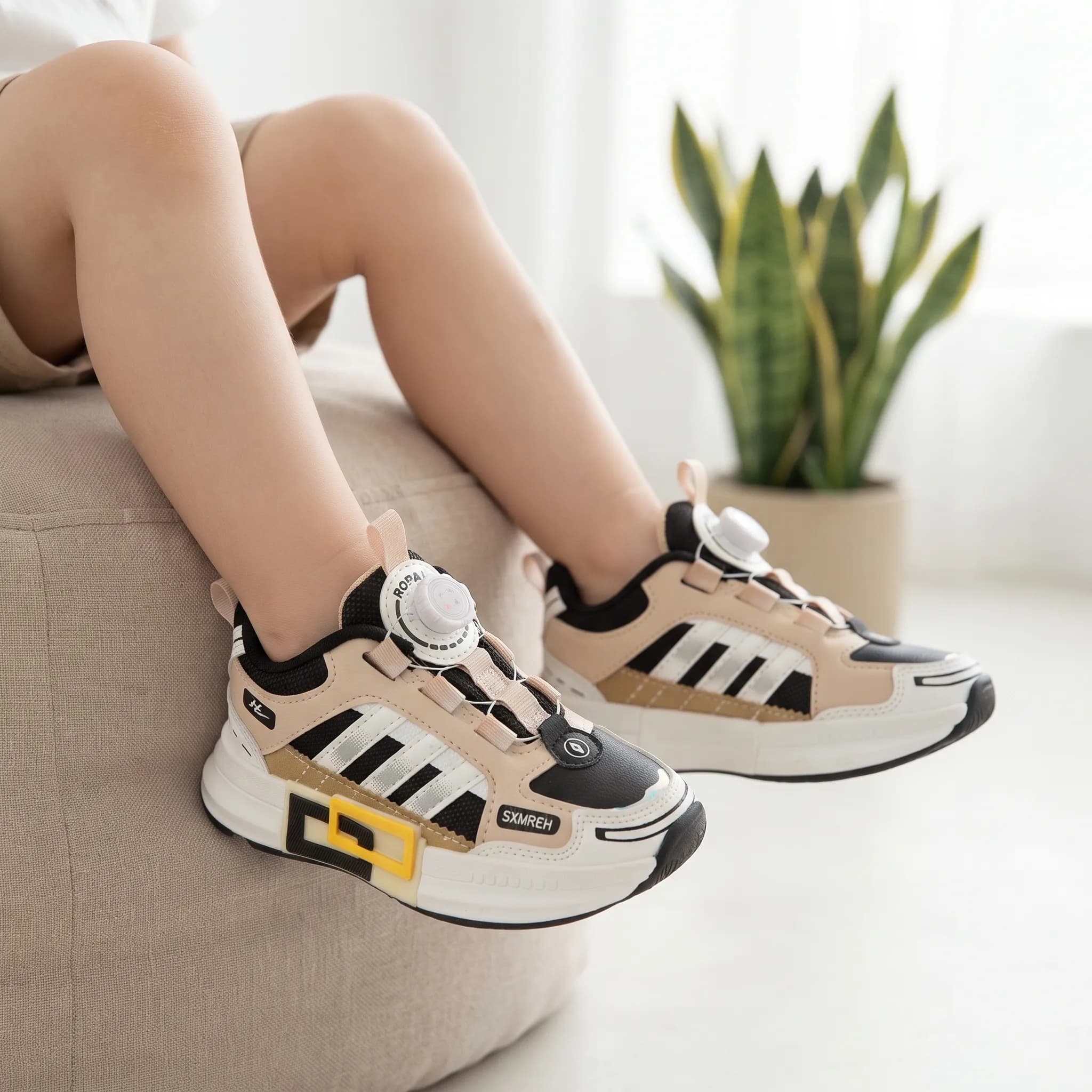 کتونی آدیداس پمپی(32-36)بچگانهM978 — تصویر ۴