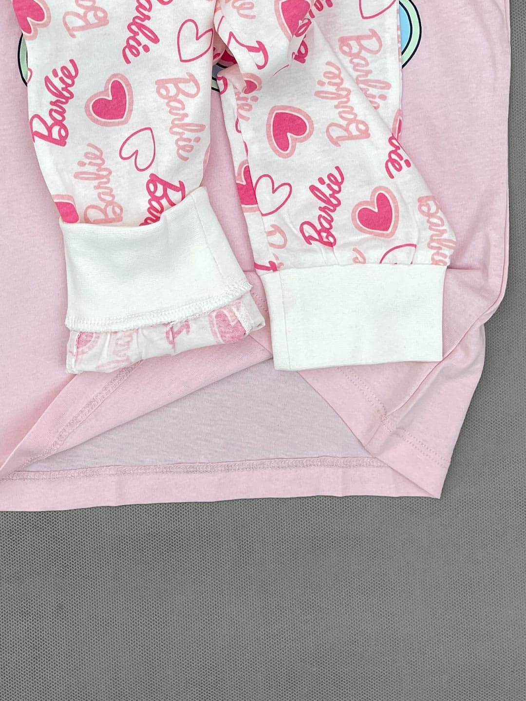 ست نخ پنبه تیشرت و شلوار دخترانه راحتی Barbie کد A4610 — تصویر ۸