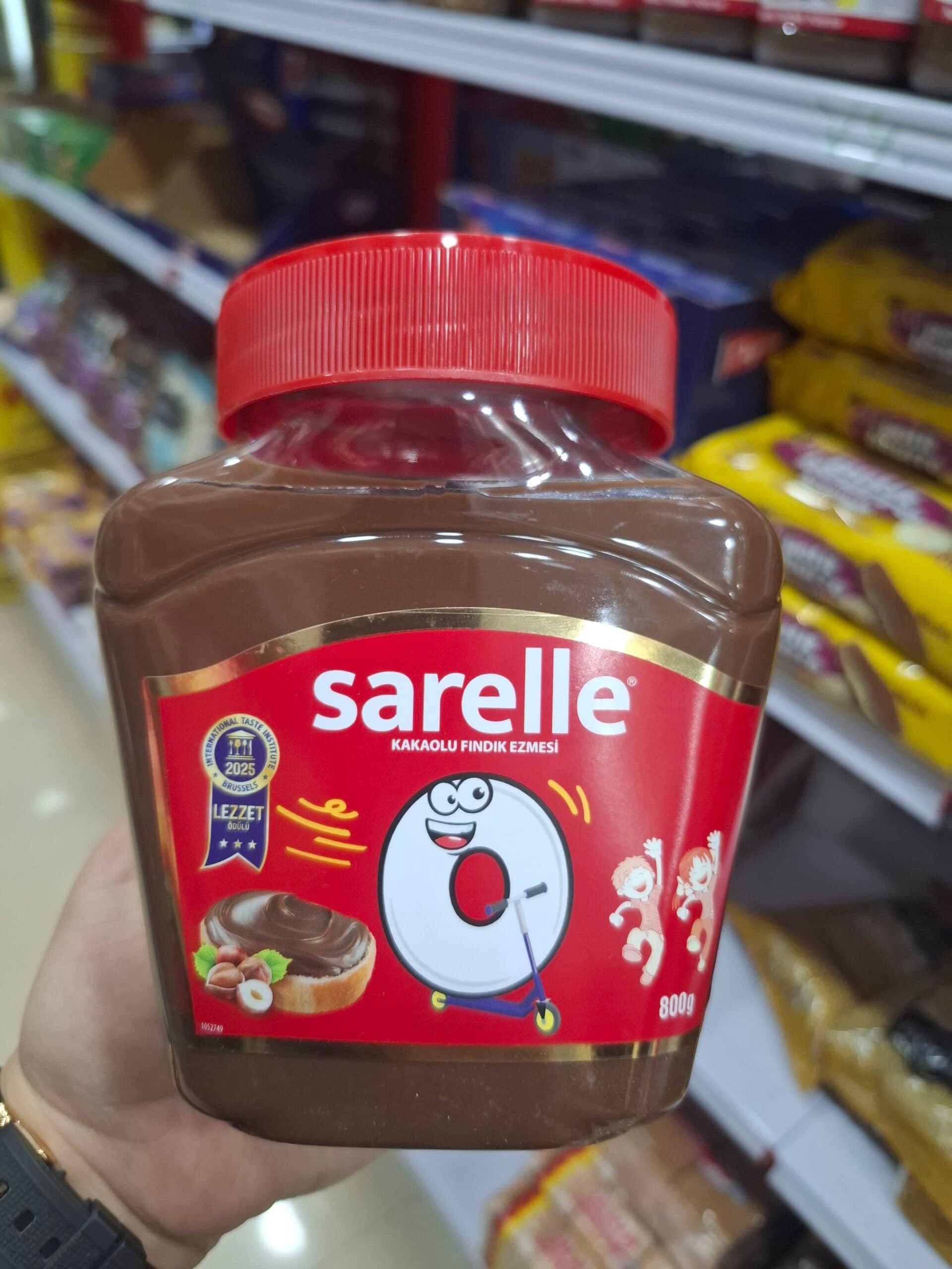 شکلات صبحانه فندقی سارلا sarella حجم 800 گرم — تصویر ۷