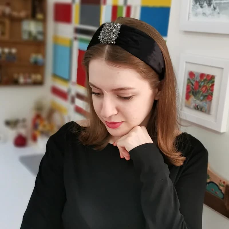 تل کریستال دوزی مشکی مخمل(با اسکرانچی سِت) — تصویر ۶