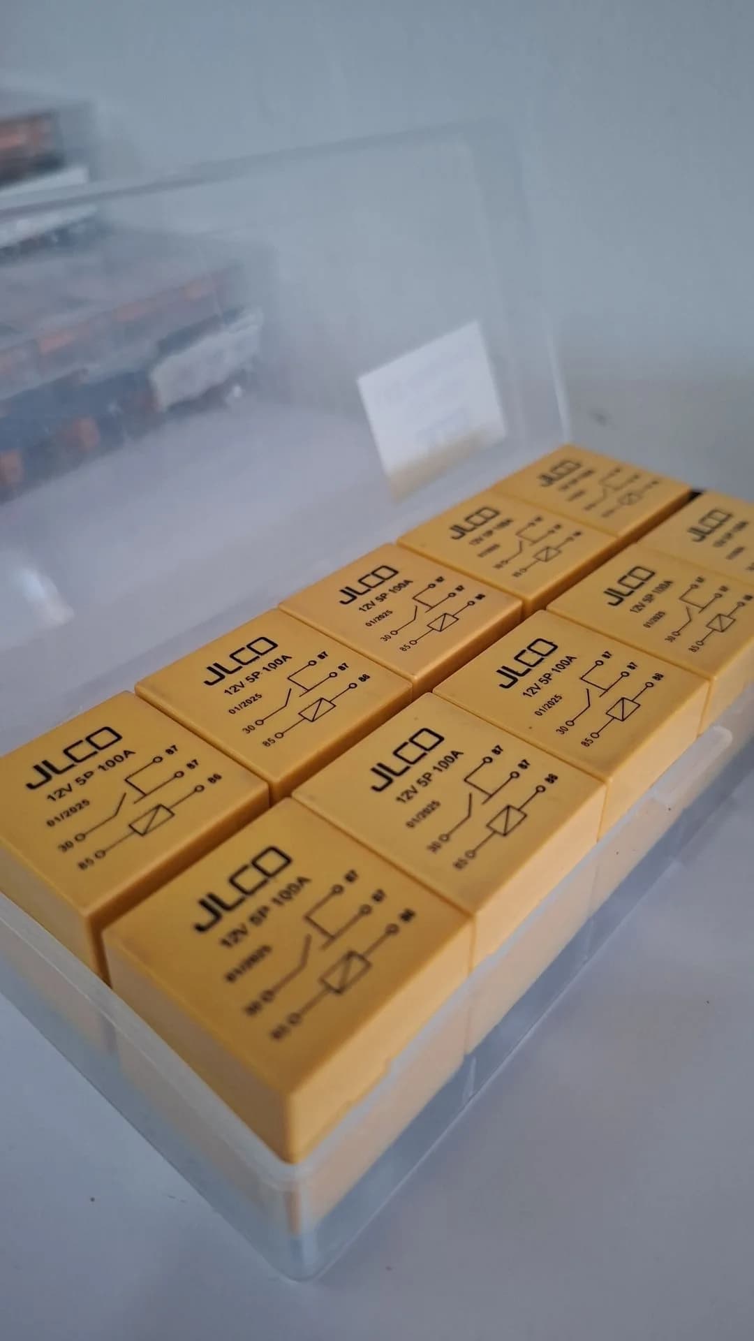 رله زرد بخاری پژو 405 برند JLCO (بسته 10 عددی)