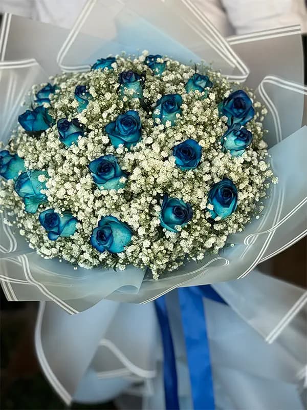 دسته گل رز ابی با ژیپسوفیلا — تصویر ۶