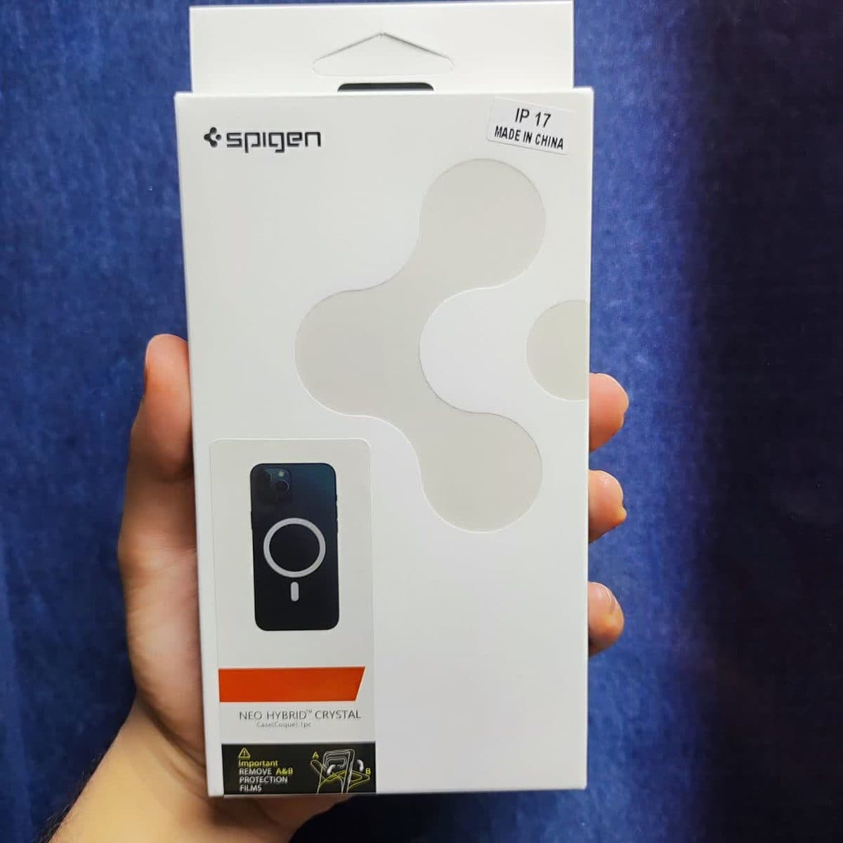 قاب شفاف اسپیگن آیفون 17 دارای مگسیف SPIGEN NEO HYBRID — تصویر ۹