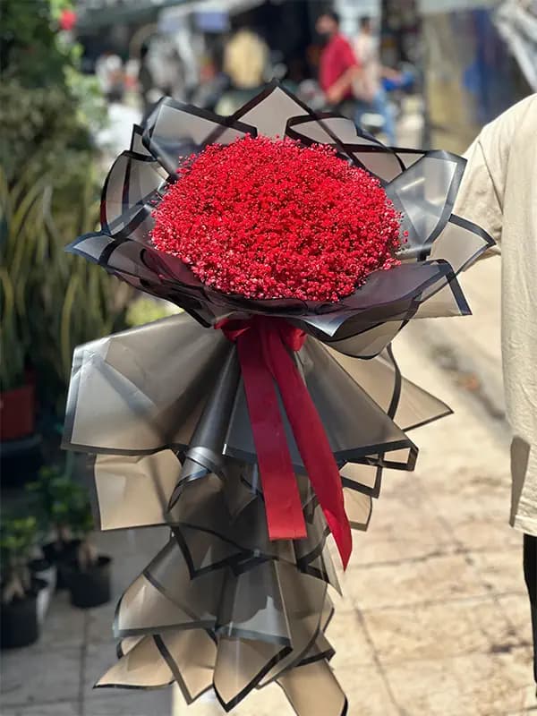 دسته گل ژیپسوفیلا قرمز