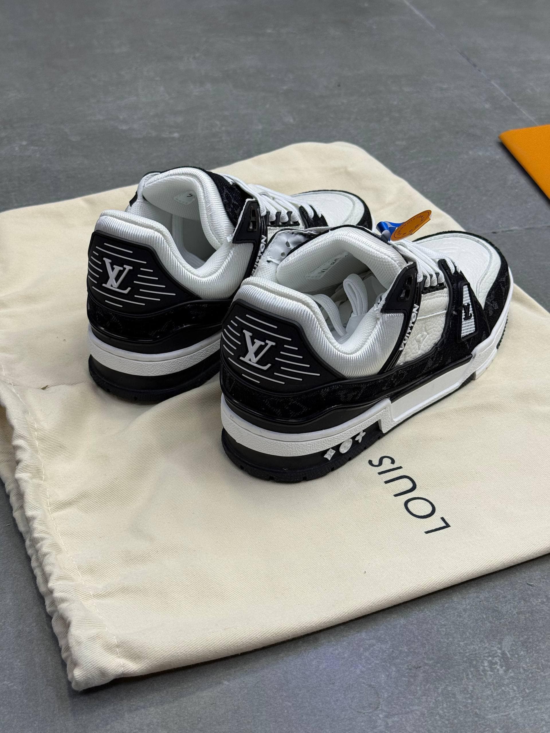 کتانی لویی ویتون مشکی Louis Vuitton ست