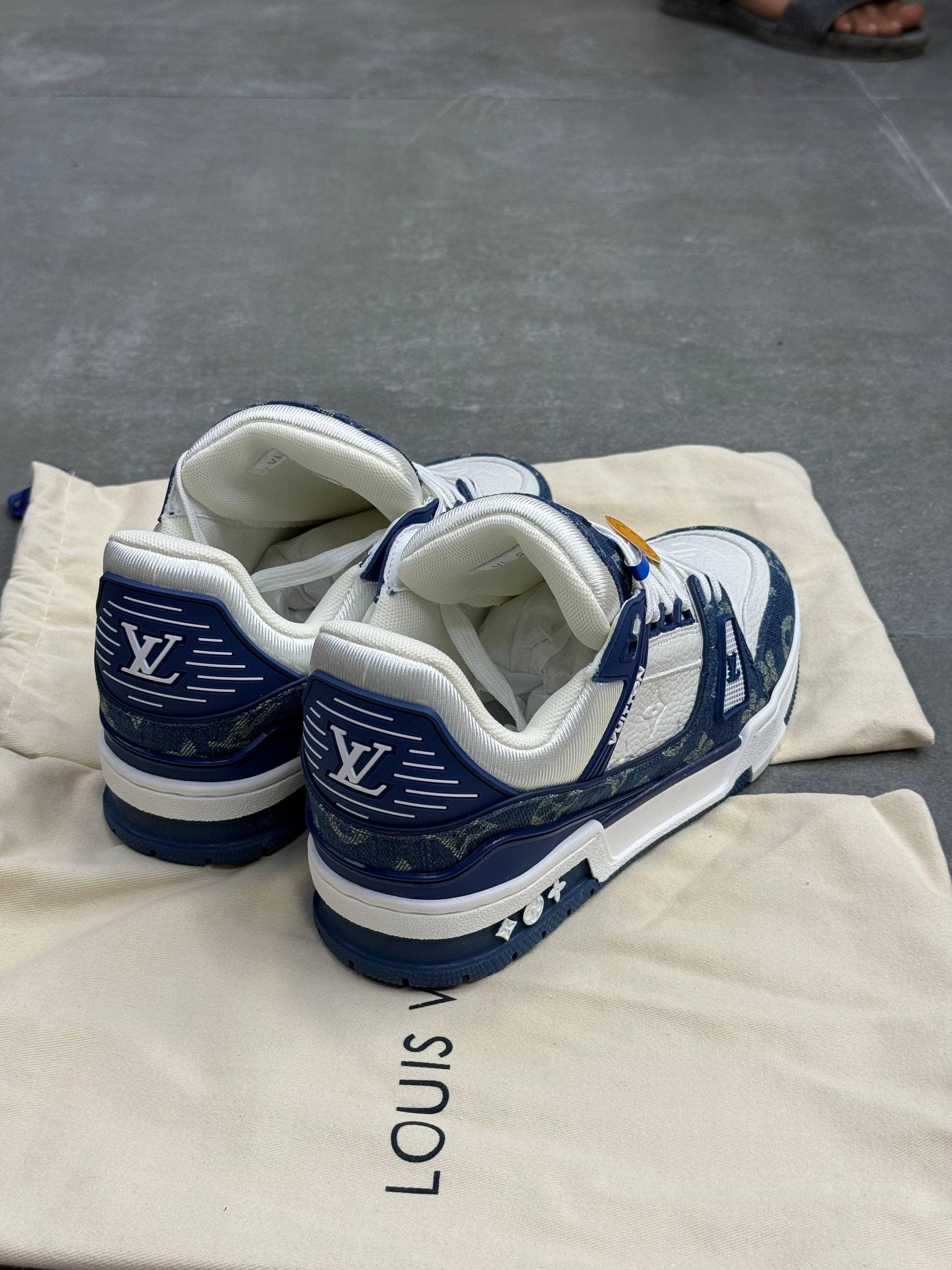 کتانی نایک لویی ویتون مسترکوالیتی Nike louis vuitton آبی — تصویر ۵