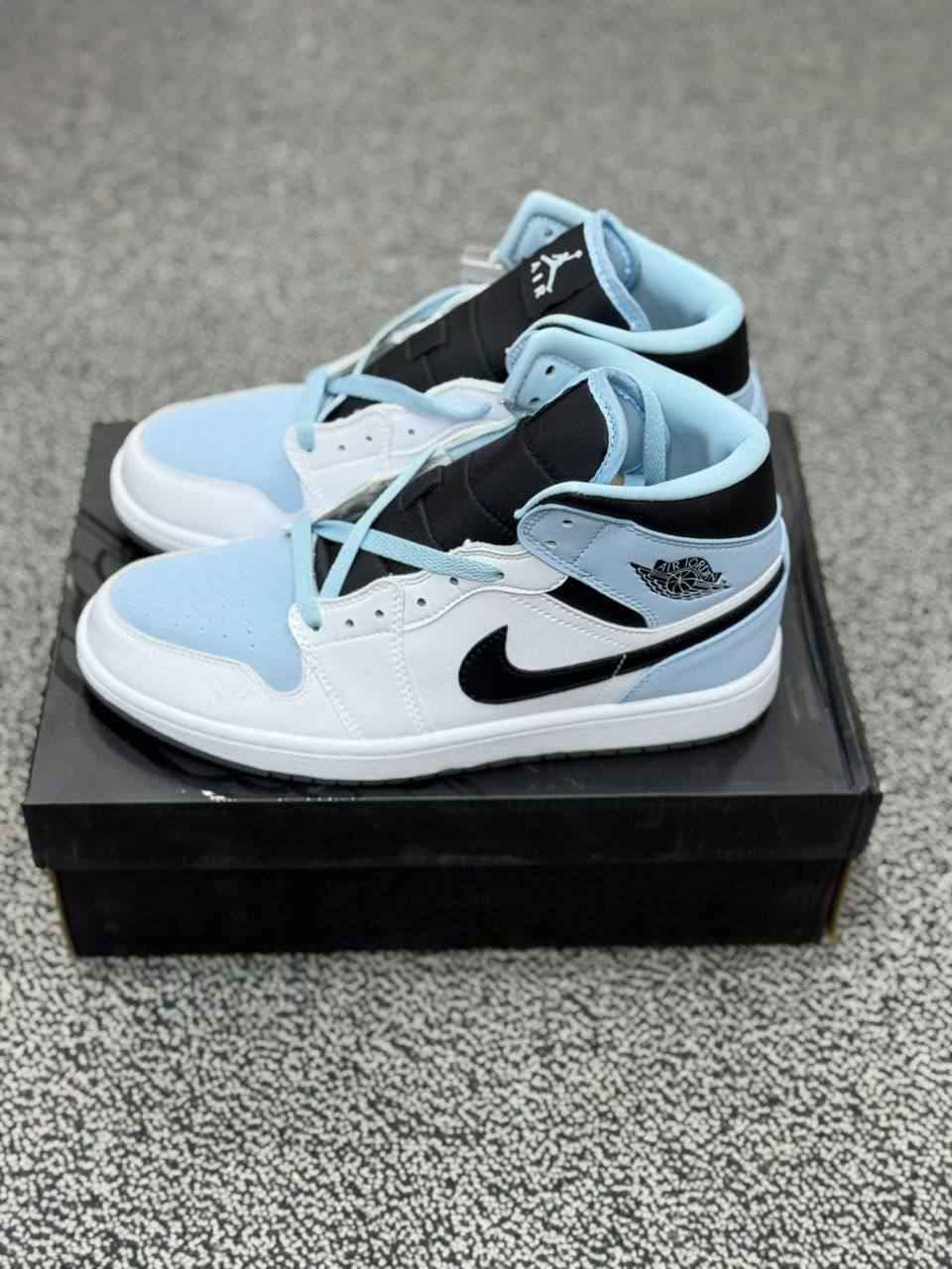 کتانی نایک جردن لو Nike airjordan آبی — تصویر ۴