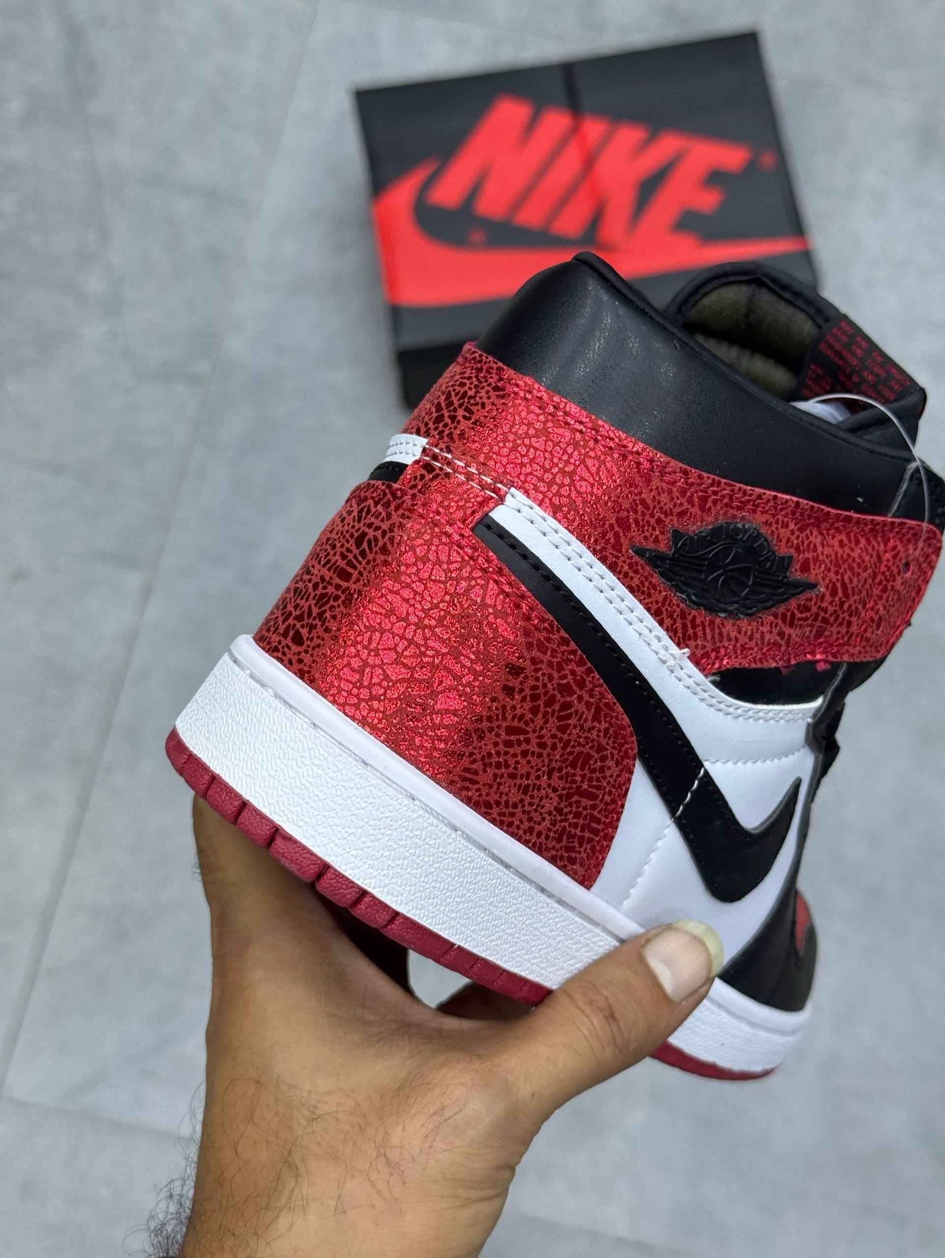 کتانی نایک ایرجردن وان رابی Nike airjordan one ruby — تصویر ۴
