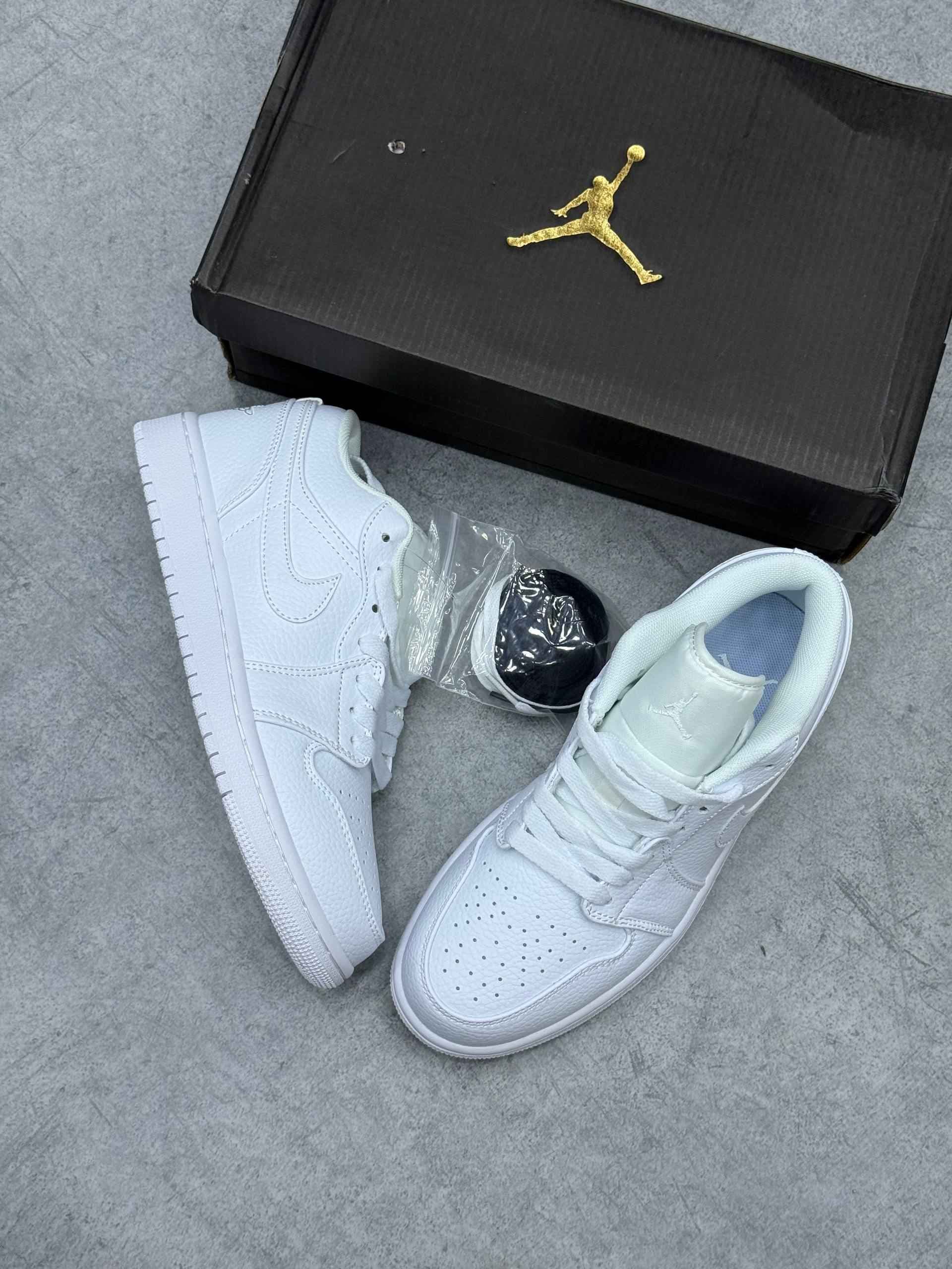 کتانی نایک ایر جردن لو سفید Nike airjordan — تصویر ۲