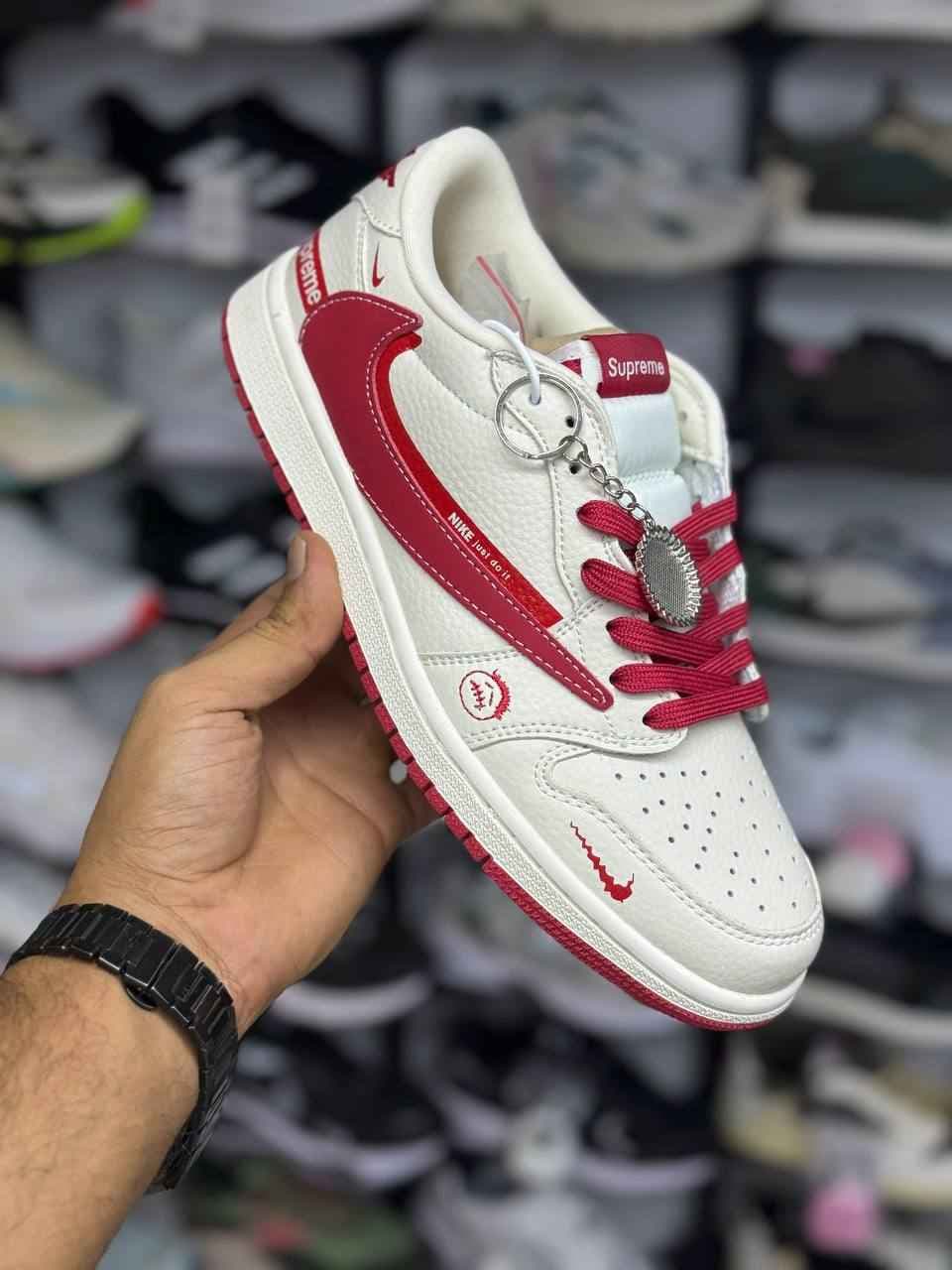 کتانی نایک تراویس سوپریم قرمز Nike travis — تصویر ۳