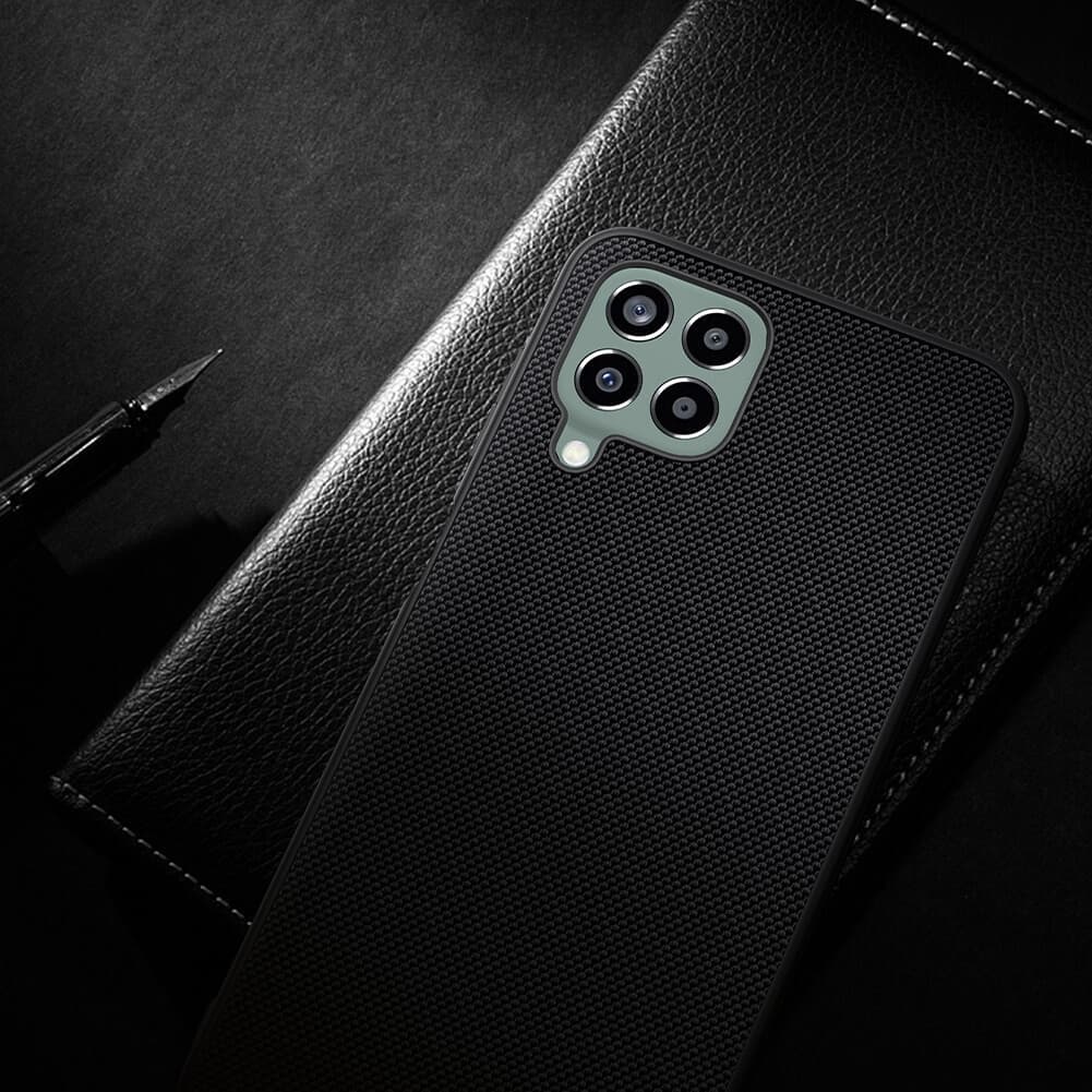 قاب نیلکین مدل texture برای گوشی سامسونگ Galaxy M33 — تصویر ۴