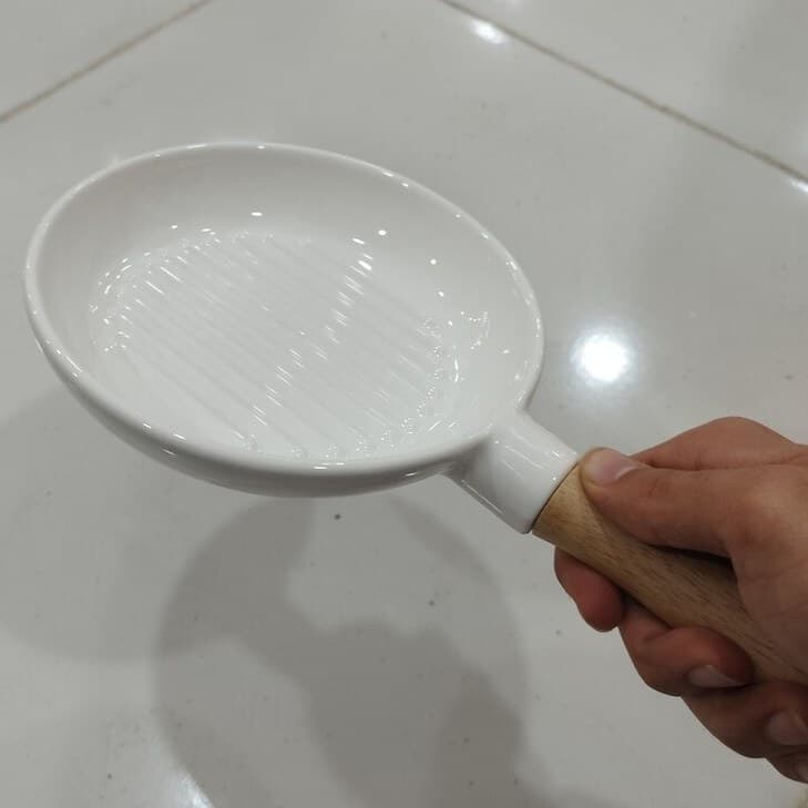 تابه گرد دسته چوبی — تصویر ۱۰