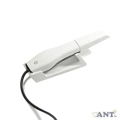 اسکنر داخل دهانی Panda P3 و Panda P2 — تصویر ۲
