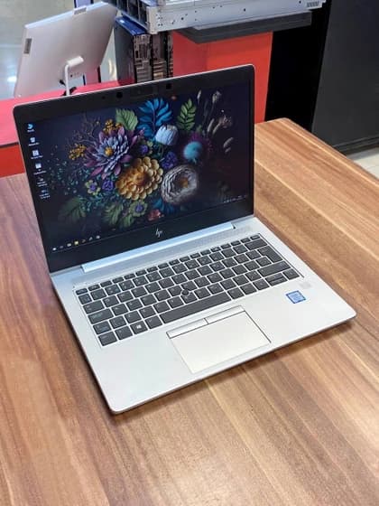 HP EliteBook 830 G6 – i5-8365U – 8GB – 256GB SSD – Intel UHD – 13.6″ FHD 360 Touch