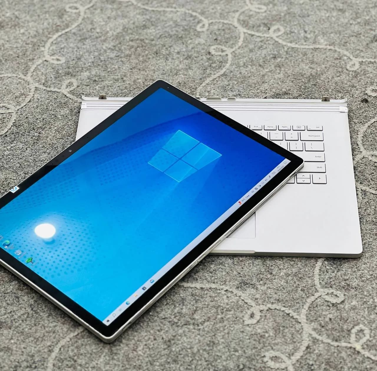 Microsoft Surface Book 2 – i7-8650U – 16GB – 512GB SSD – 2GB GTX 1050 – 14″ 3K Touch (ترک صفحه) — تصویر ۴