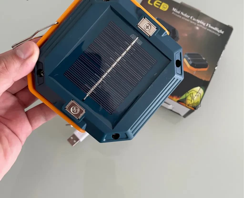 چراغ کاری و کمپینگ Mini Solar Camping Floodlight AGS-1021-7 — تصویر ۳
