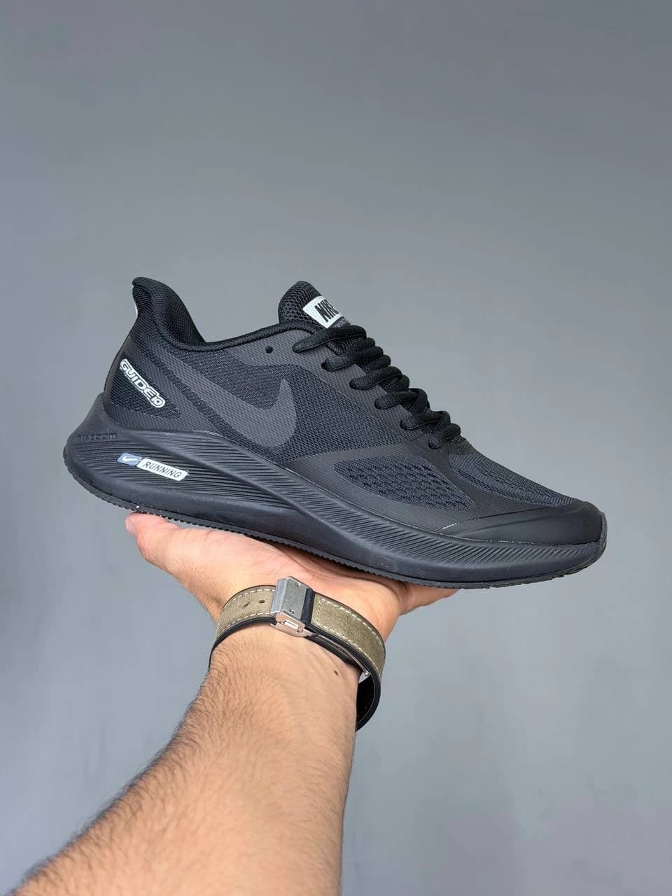 کتونی نایک ایر زوم گاید 10 مشکی Nike Air Zoom Guide 10 Black