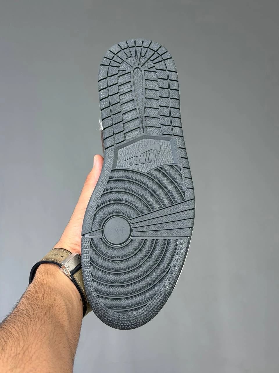 کتونی جردن وان لو تراویس اسکات یوتوپیا Air Jordan 1 Low Travis Scott Utopia — تصویر ۹