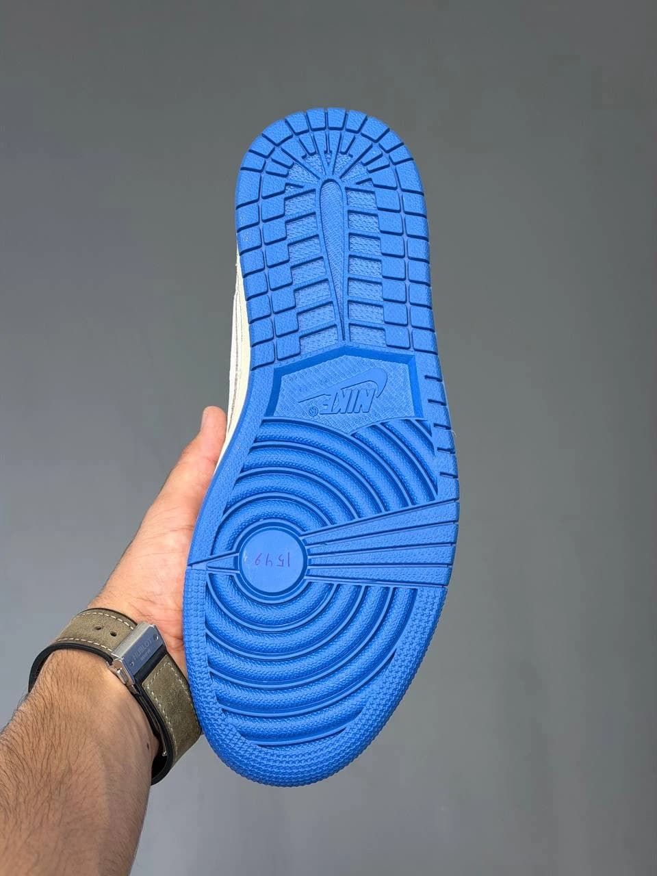 کتونی نایک ایر جردن وان لو ترویس اسکات فرگمنت Air Jordan 1 Low Travis Scott Fragment 2026 — تصویر ۴