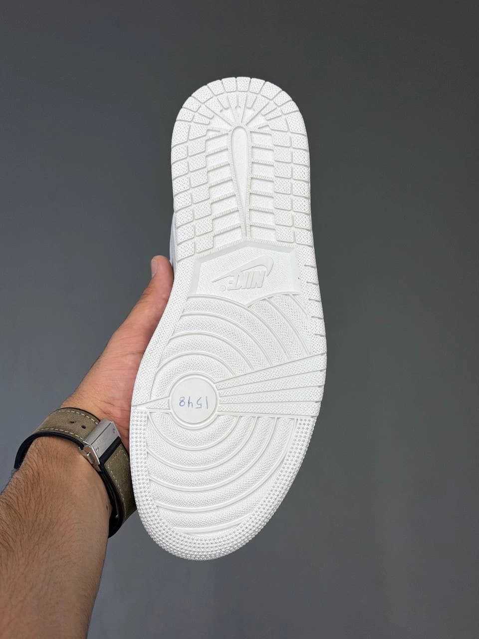 کتونی نایک ایر جردن وان لو ترویس اسکات پاریس Nike Air Jordan 1 Low Travis Scott Paris — تصویر ۴