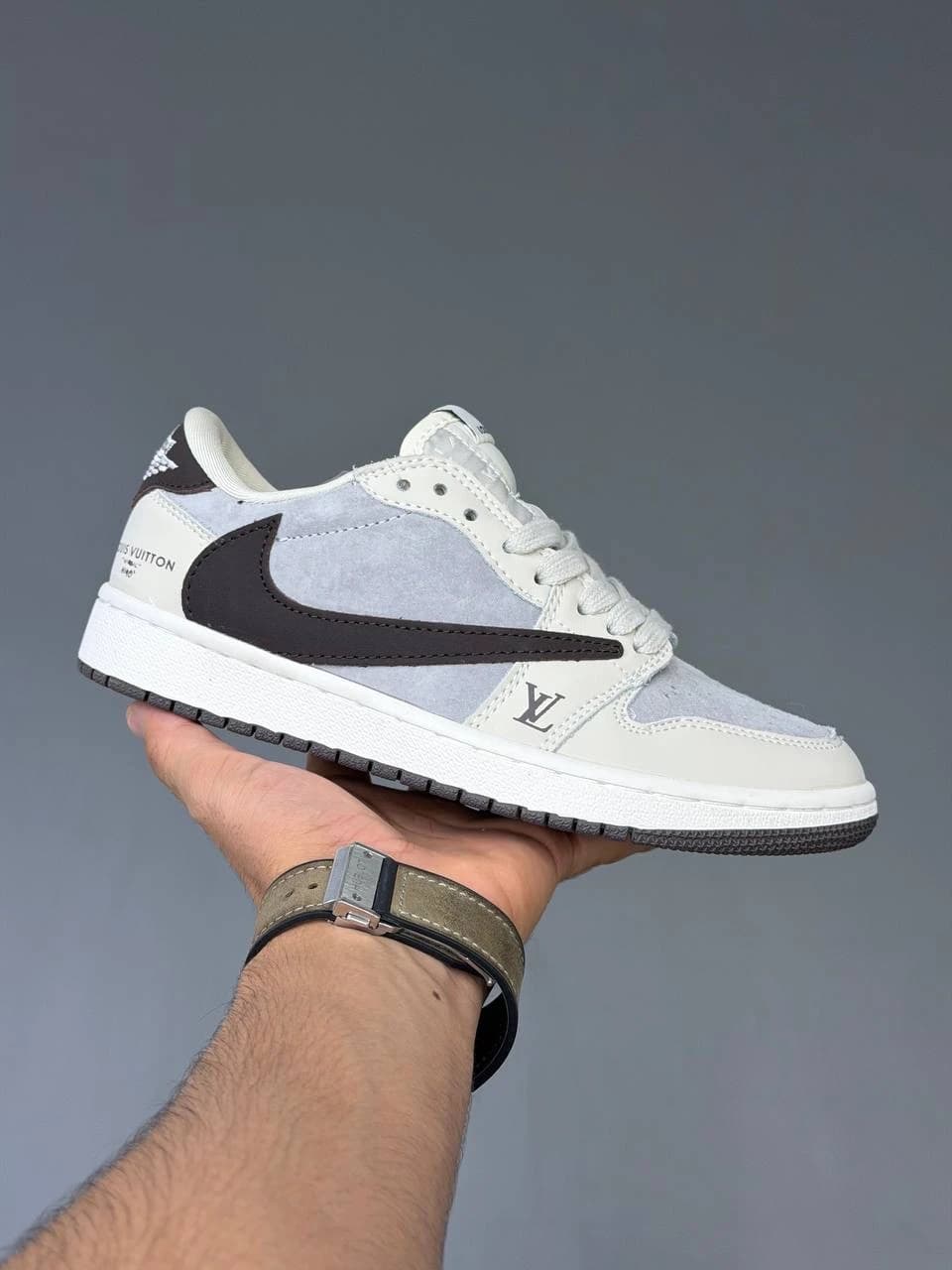 کتونی نایک ایر جردن وان لو ترویس اسکات لویی ویتون Nike Air Jordan 1 Low Travis Scott Louis Voitton — تصویر ۶