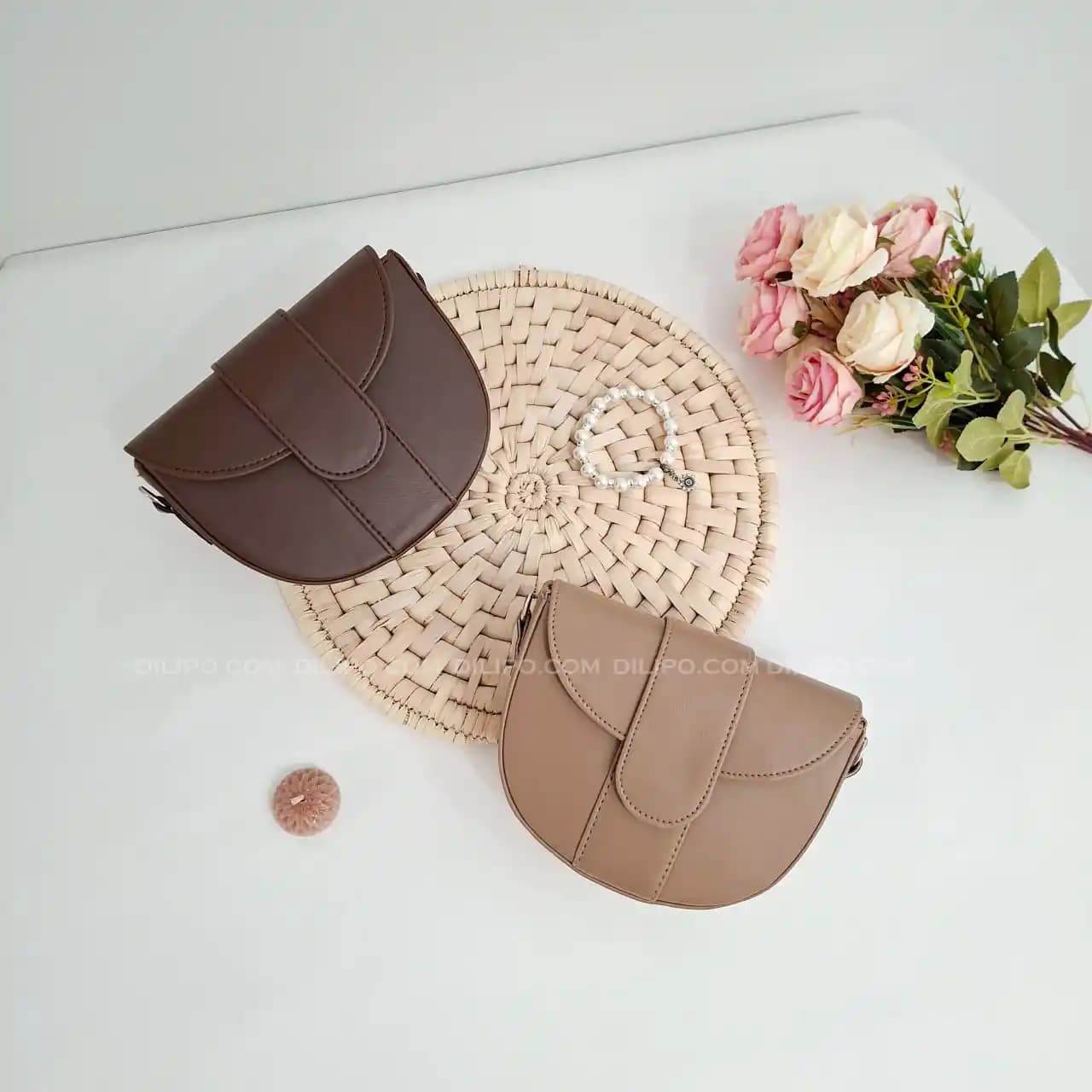 کیف زنانه دوشی نیمگرد آدور 2678 — تصویر ۷