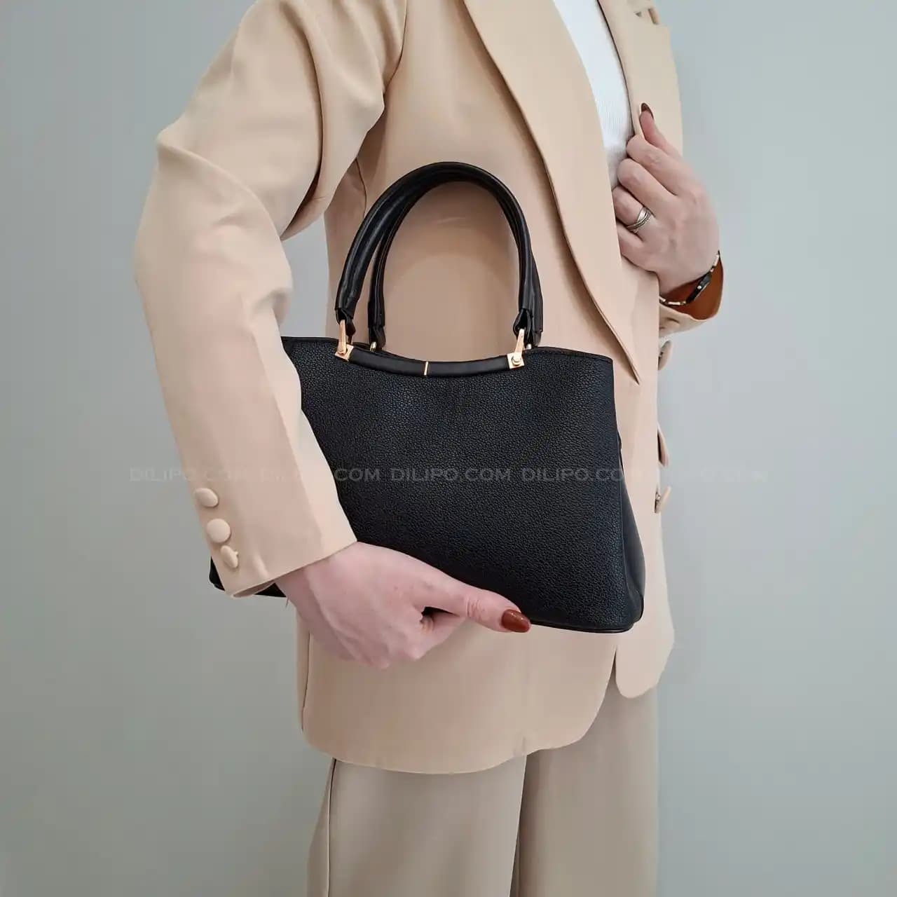کیف دستی و دوشی مجلسی زنانه ایلا 2670 — تصویر ۳