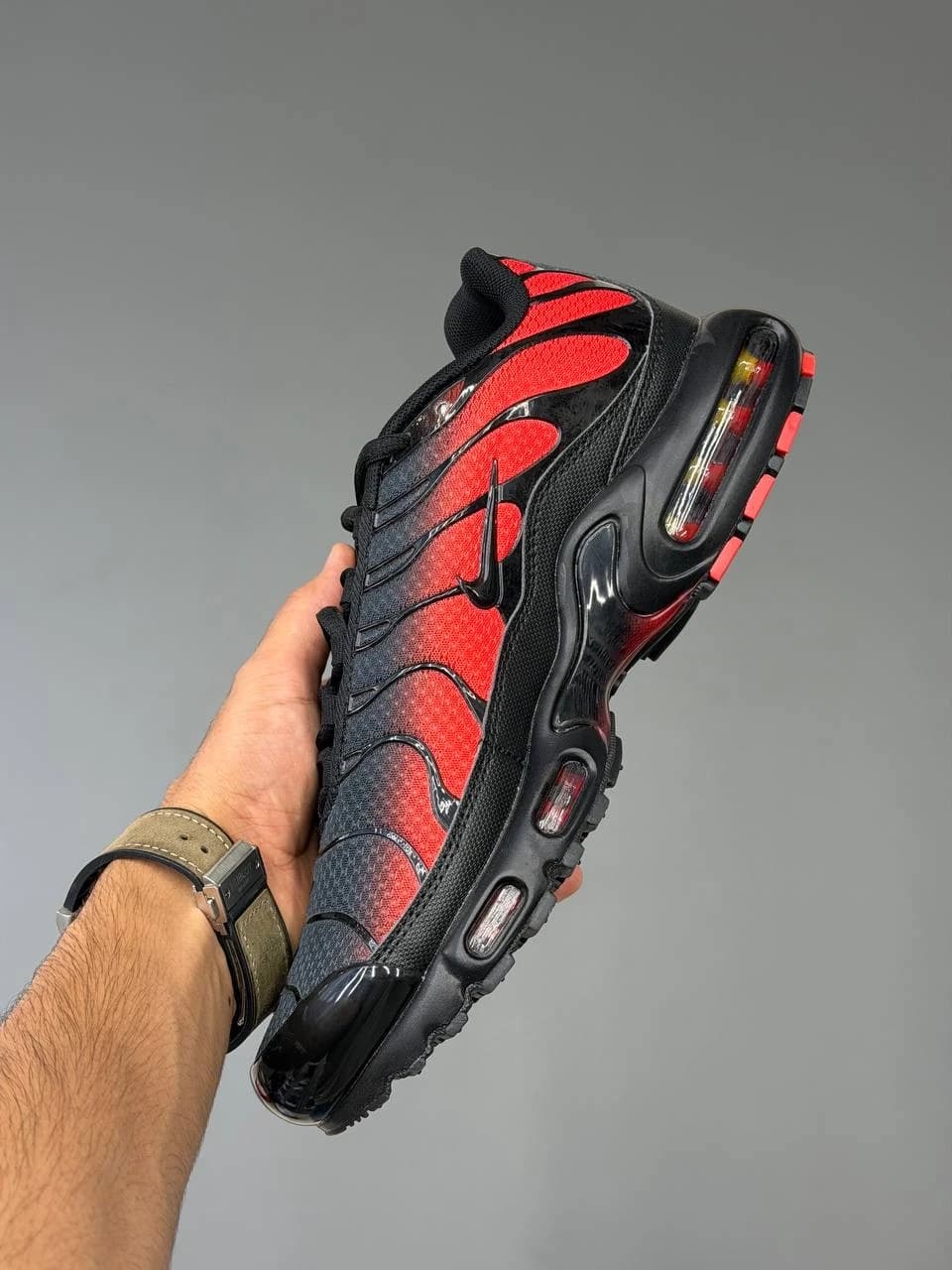 کتونی نایک ایرمکس پلاس تی ان مشکی قرمز Nike AirMax Plus TN Black Red — تصویر ۱۱