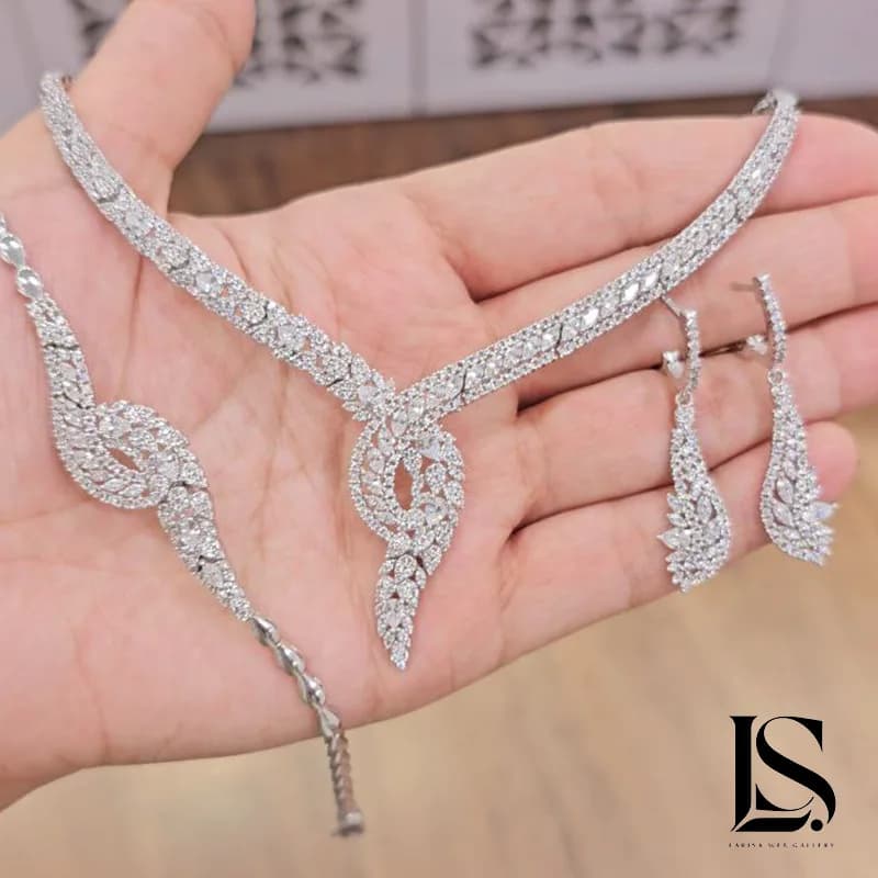 سرویس نقره زنانه طرح جواهر مدل SZ32 | ویژه عروس و مجالس — تصویر ۳